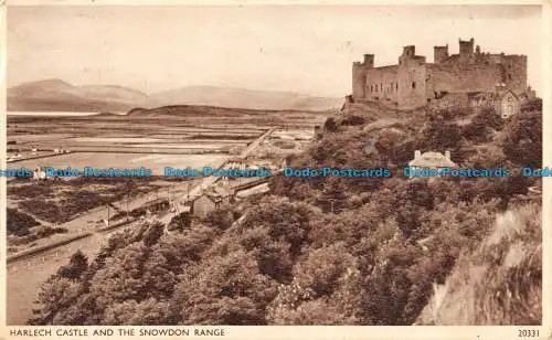 R085870 Harlechschloss und die Snowdon-Reihe. Lachs. 1956