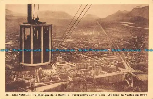 R085957 Grenoble. Bastille-Seilbahn. Blick auf die Stadt. Am Boden