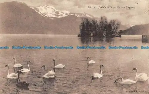 R085581 Lac dAnnecy. Schwaneninsel