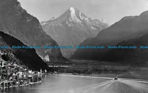 R087529 Urnersee. Fluen mit Bristenstock. Beringer und Pampaluchi