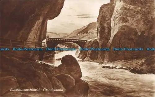 R087608 Lutschinenschlucht. Grindelwald. Kind Bichsel