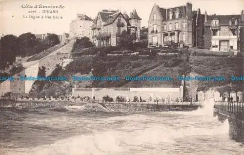 R087053 Smaragdquote. Dinard. Der Deich hat hohe See. Laurent Nel