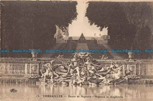 R087825 Versailles. Neptunbecken. Neptun und Amphitrit. F. David