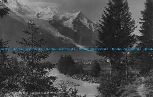 R089128 Chamonix und der Mont Blanc. Jullien Freres