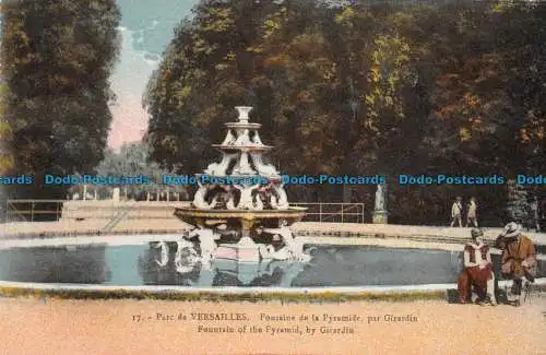 R089433 Park Versailles. Brunnen-Tee-Pyramide von Girardin. Hülsen