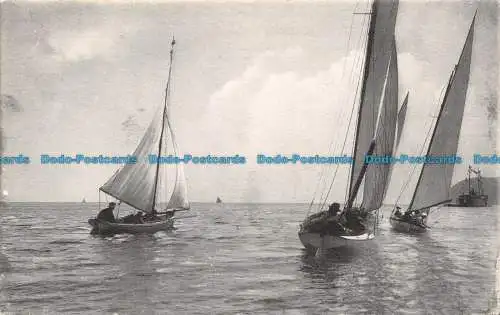 R109014 Alte Postkarte. Segelboote