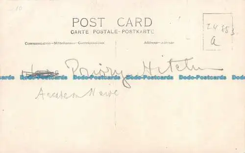 R127549 Alte Postkarte. Tore