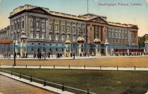 R131331 Buckingham Palace. London. 1929