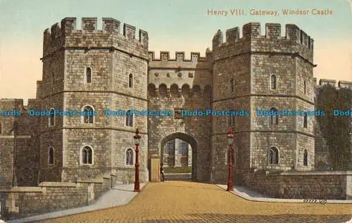 R129703 Henry VIII Gateway. Windsor Castle. Valentinstag