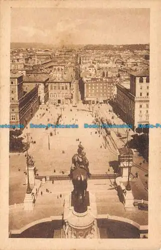 R130419 Rom. Piazza Venezia vom Vittorio-Denkmal. E.V.R