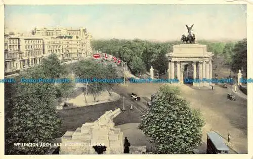 R131770 Wellington Arch und Piccadilly. London