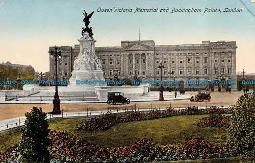 R131907 Queen Victoria Memorial und Buckingham Palace. London. Valentinstag