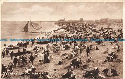 R131908 Central Beach. Gt. Yarmouth. 1929