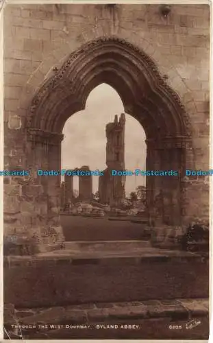 R131219 Durch die Westtür. Byland Abbey. Walter Scott. Nr. 6205. RP. 1929