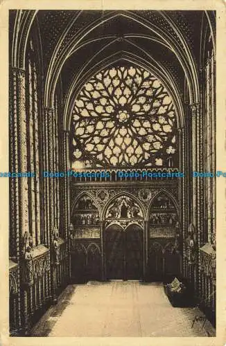 R624714 Paris. Flaniert. 168. Heilige Kapelle. Tolles rosa Fenster. Yvon