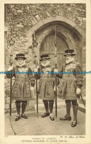 R626965 Tower of London. Yeoman Warders im Staatskleid. H.M. Werksamt. H