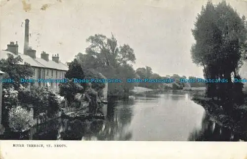 R627770 St. Neots. Flussterrasse. Postkarte