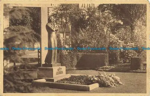 R627776 Ypern. Denkmal der Königin Astrid. Ern. Nels Thill. Serie. 19. Nein. 84