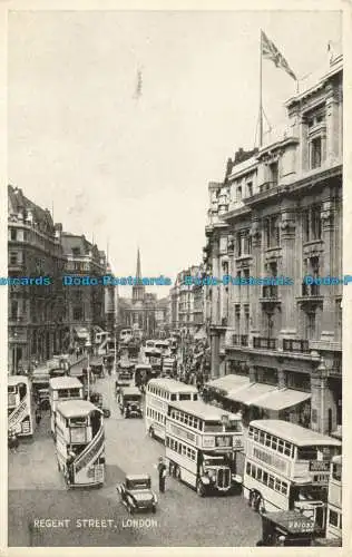 R626124 London. Regent Street. Valentinstag. Silber