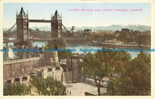 R628806 London. Tower Bridge und Themse. Britische Produktion