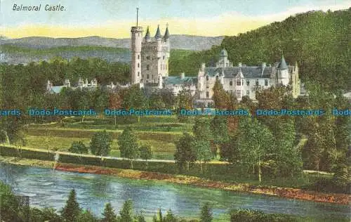 R628815 Balmoral Castle. Postkarte