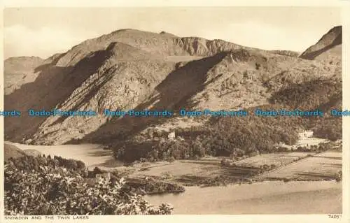 R627584 Snowdon und die Zwillingsseen. Photochrom