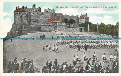 R630452 Edinburgh. Schwarze Uhr auf Castle Esplanade. D. und D.G