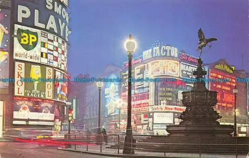 R631520 London. Piccadilly Circus bei Nacht