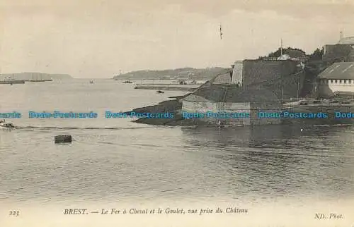 R632619 Brest. Das Eisen zu Pferd und der Goulet Blick auf das Schloss. ND. Foto