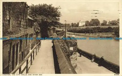 R632093 Chester. Die Stadtmauern und der Fluss Dee. Photochrom. 1951