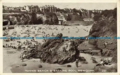 R633405 Newquay. Towan Strand und Badepool. 1949