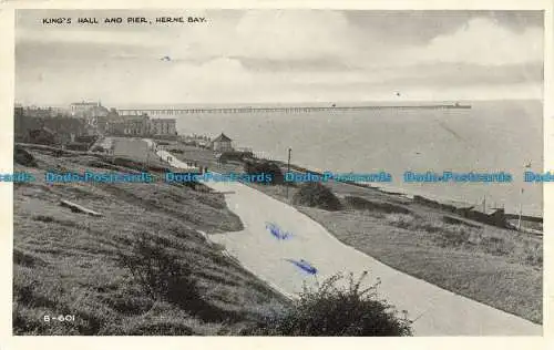 R633049 Herne Bay. Königshalle und Pier. C. Richter. 1957