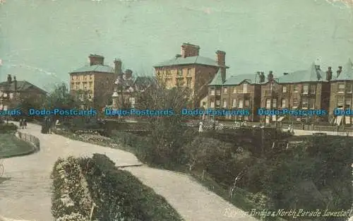 R632418 Lowestoft. Schluchtenbrücke und Nordparade. B. und R