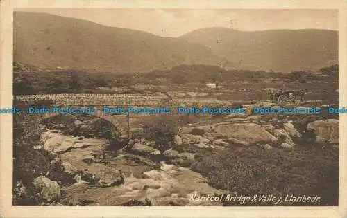 R633574 Llanbedr. Nantcol Bridge und Valley. Rd. Grillith