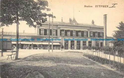 R132195 Station Zutphen. B. Bornholt. B. Hopkins