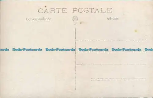 R132323 Alte Postkarte. Säule und Gang