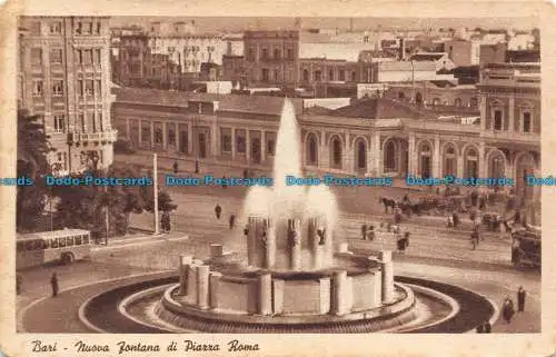 R133957 Bari. Neuer Brunnen auf der Piazza Roma