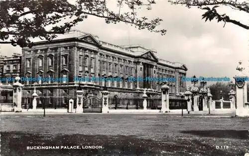 R134089 Buckingham Palace. London. A.V. Fry. RP. 1957