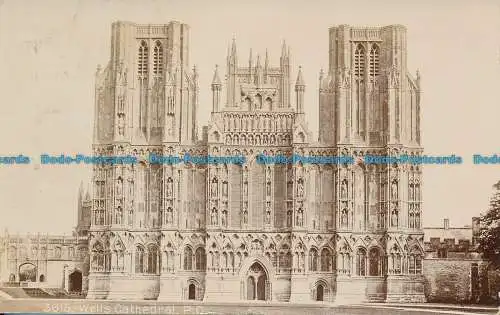 R134183 Wells Cathedral. P.C. 1906. B. Hopkins