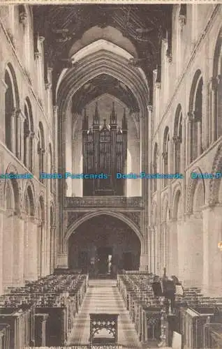 R134272 Innenraum. Kirche. Wymondham. 1932