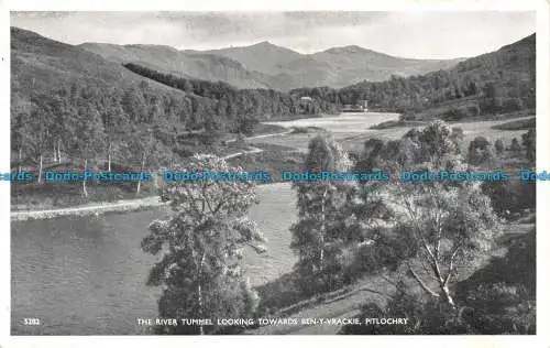 R136359 The River Tummel Looking Towards Ben y Vrackie. Pitlochry. Das Beste aus einem