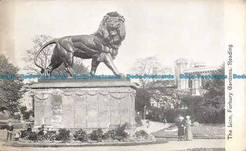 R137173 Der Löwe. Forbury Gardens. Lesen