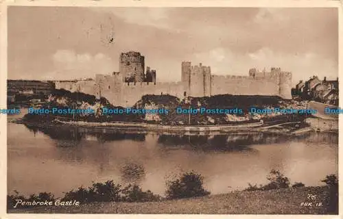 R136496 Pembroke Castle. Friths Serie