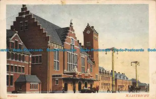 R136777 Station. Maastricht. H.W.K. De Goedkoope Winkel. 1923