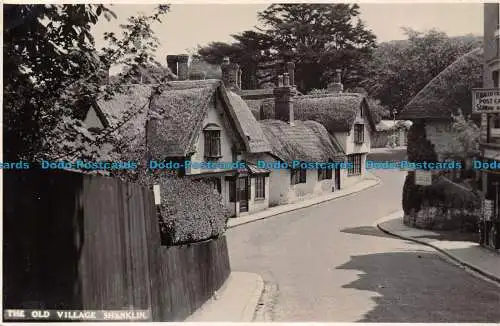 R137897 Das alte Dorf Shanklin. 1946