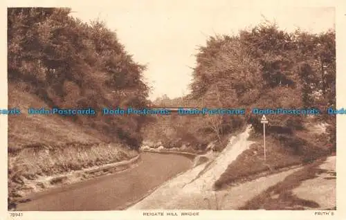 R138064 Reigate Hill. Brücke. Friths Serie