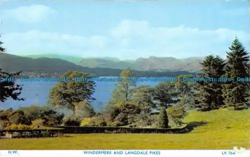 R138216 Windermere und Langdale Pikes. H. Webster. Helvellyn House