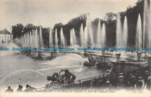 R138702 Parc de Versailles. Das Neptunbecken am Tag der großen Gewässer. ND PhH