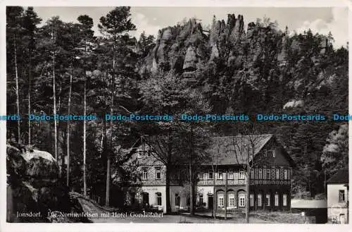 R139830 Jonsdorf. Die Nonnenfelsen mit Hotel Gondelfahrt. Zittauer Gebirge. Kuro