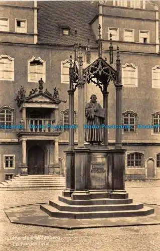 R140868 Lutherstadt Wittenberg. Lutherdenkmal. Teco. Getränke